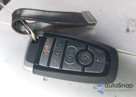 2017 Ford F-250 Xl z USA, uszkodzony, nr VIN 1FT7W2BT3HEB74191